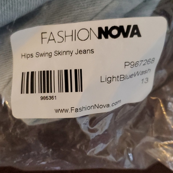 Jeans - Picture 2 of 2